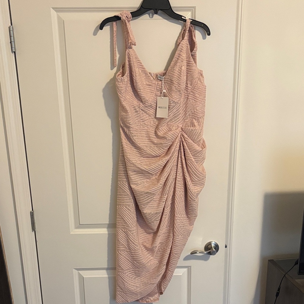 Pink Textured Dress - Picture 3 of 3